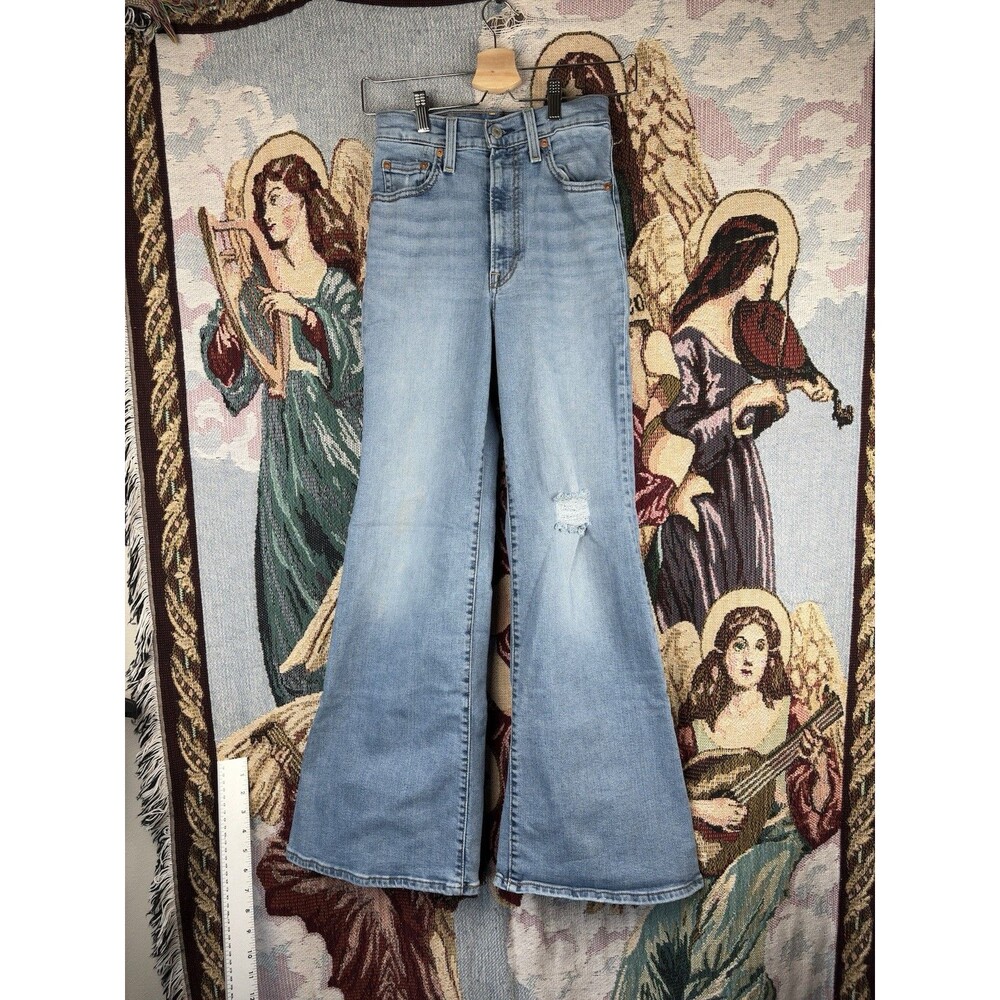 Levi's Women's Ribcage Bell Jeans Light Wash 24x30 Bell Bottom Wide VTG Style